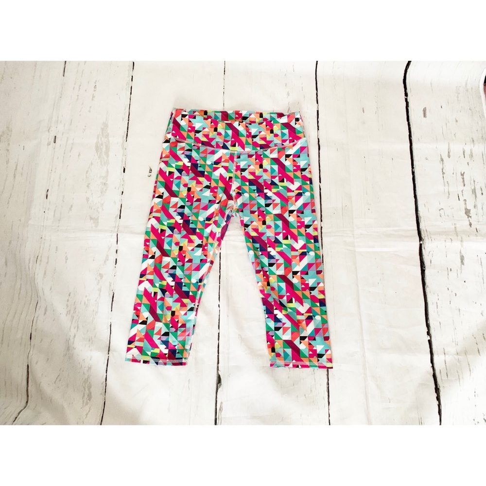 Fabletics Salar Printed Powerhold Workout Crop Capri Leggings Size Small